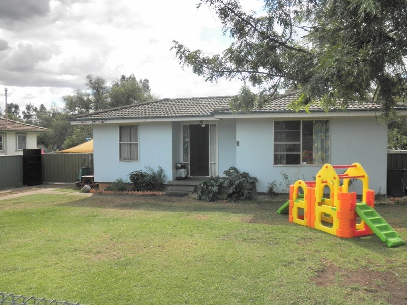 8 Bando Street, Gunnedah NSW 2380