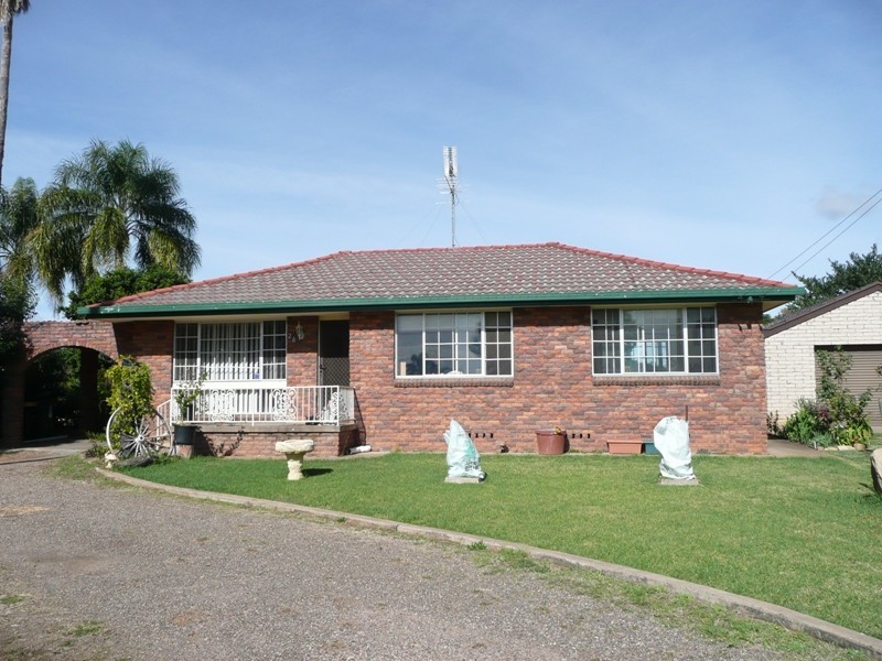 28 Hopedale Avenue, Gunnedah NSW 2380