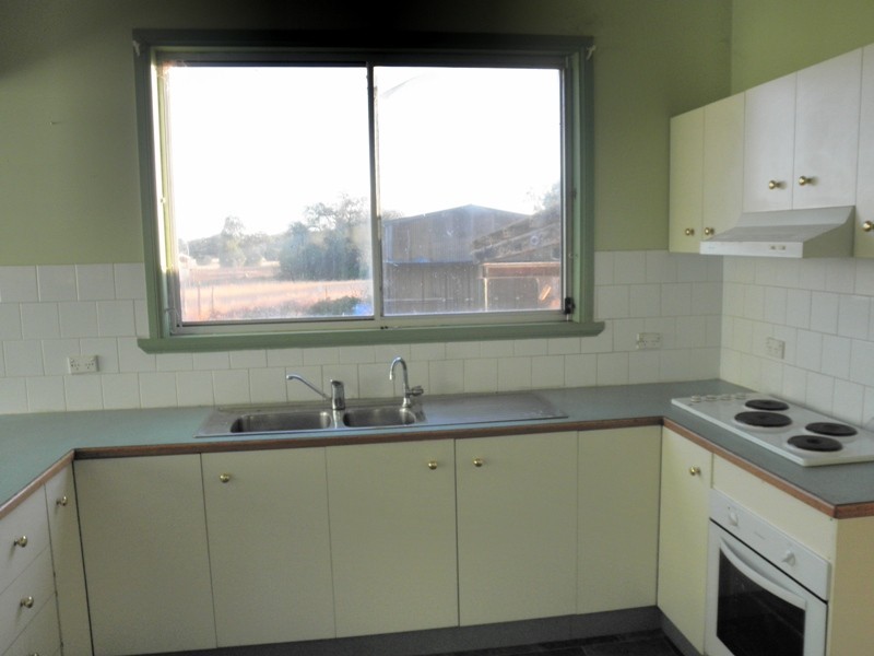 8 Galway Avenue, Gunnedah NSW 2380