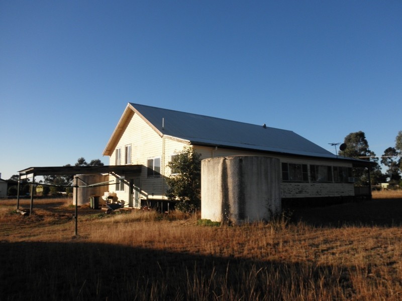 8 Galway Avenue, Gunnedah NSW 2380
