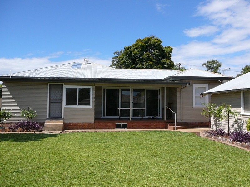 104 Beulah Street, Gunnedah NSW 2380