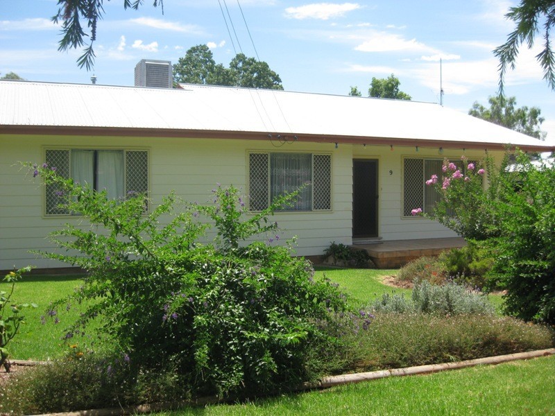 9 Pike Street, Gunnedah NSW 2380