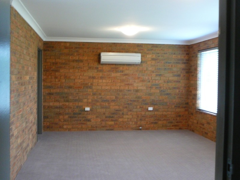 2/1-3 Villa Street, Gunnedah NSW 2380