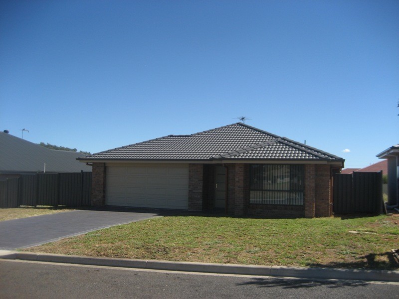 6 Kurrajong Road, Gunnedah NSW 2380