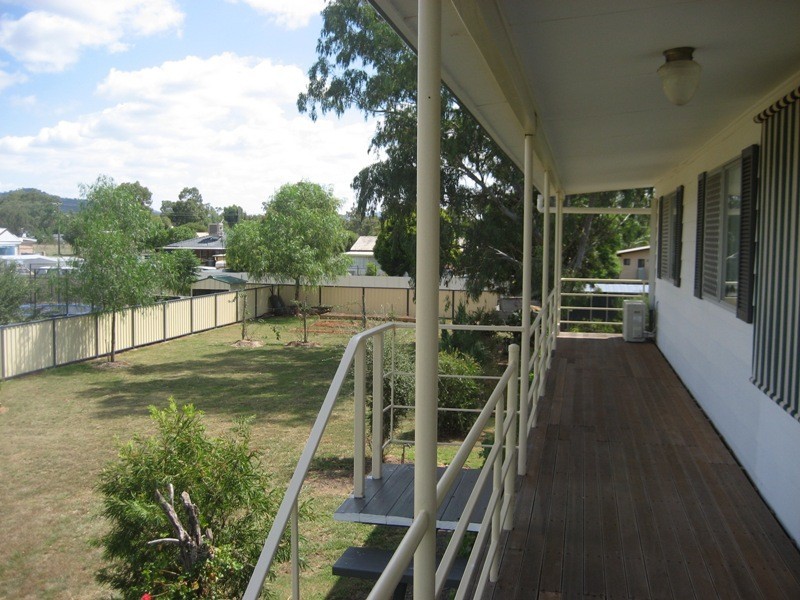 32 Pine Street, Curlewis NSW 2381