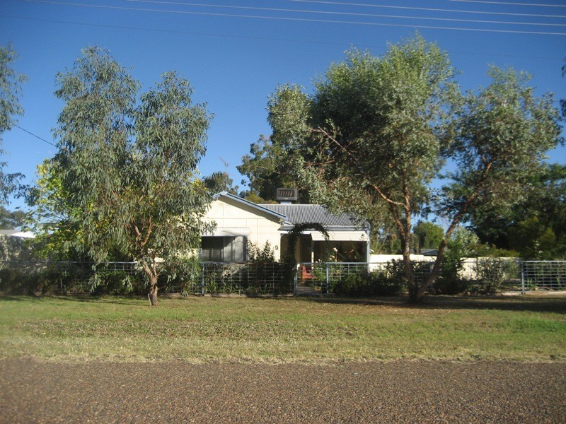9 Pine Street, Curlewis NSW 2381