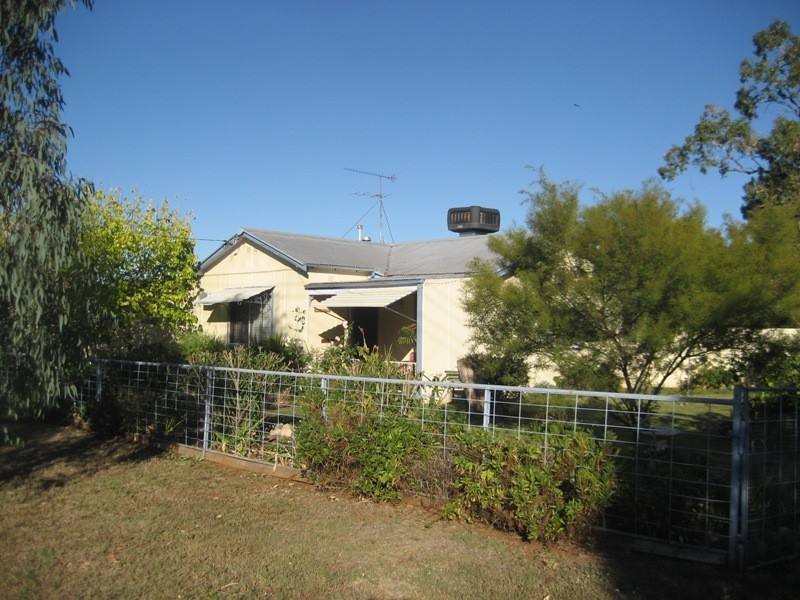 9 Pine Street, Curlewis NSW 2381