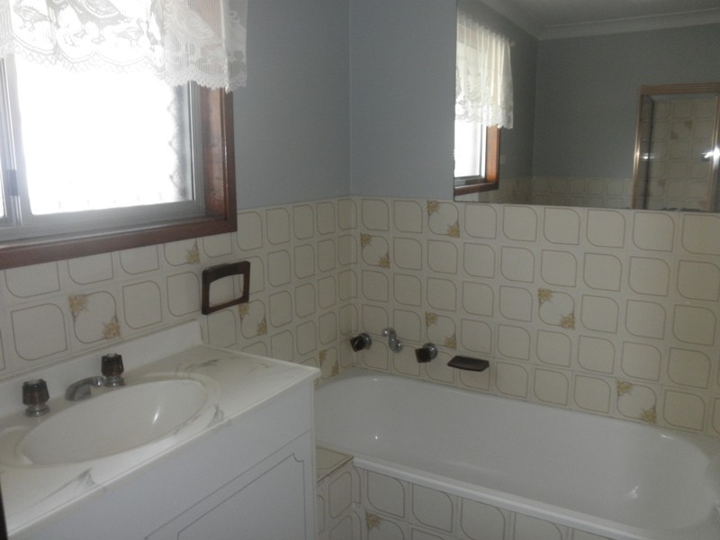 32 Herbert Street, Gunnedah NSW 2380