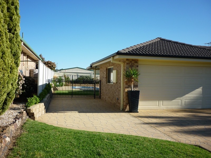 9 Wattle Street, Gunnedah NSW 2380