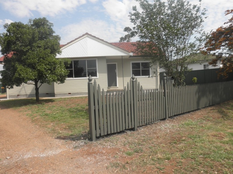 17 Carroll Street, Gunnedah NSW 2380