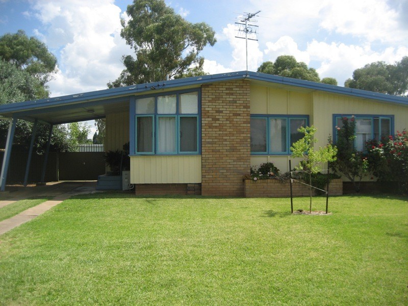 17 Jaeger Avenue, Gunnedah NSW 2380