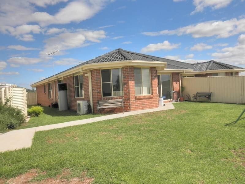 8 B Waratah Close, Gunnedah NSW 2380