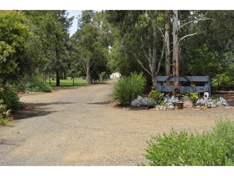 18 Bushes Lane, Gunnedah NSW 2380