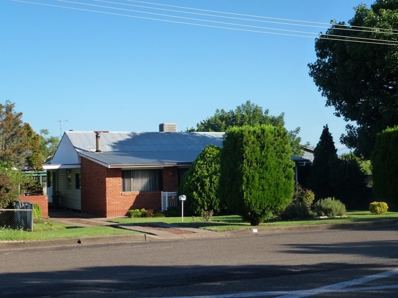 38 Carroll Street, Gunnedah NSW 2380