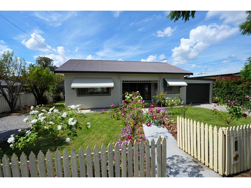 8 White Street, Gunnedah NSW 2380