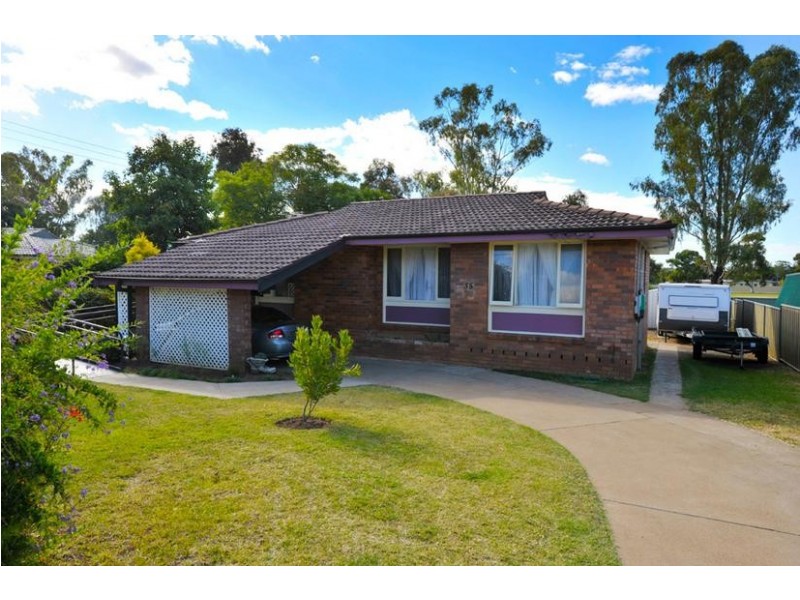 55 Hopedale Avenue, Gunnedah NSW 2380