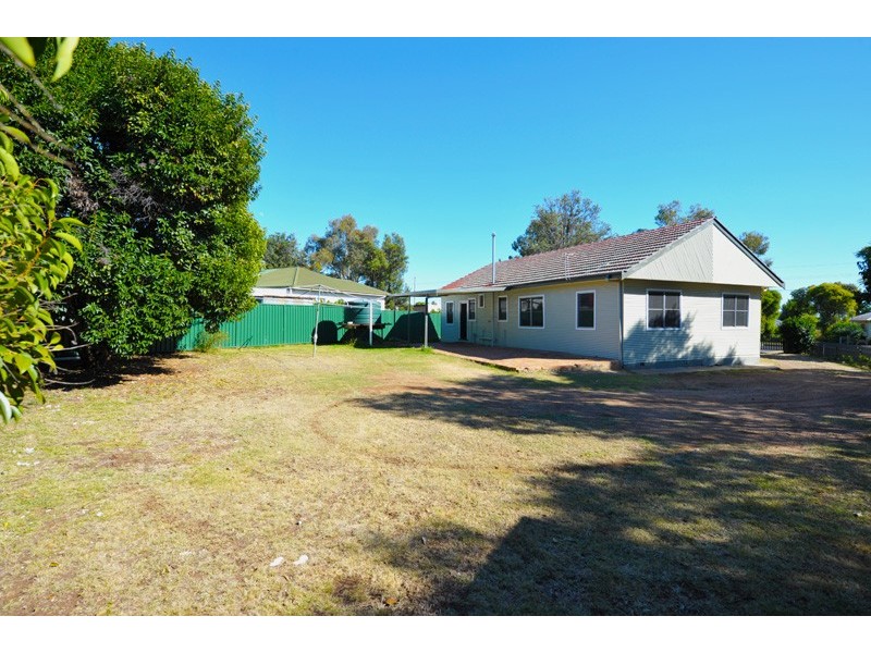 17 Carroll Street, Gunnedah NSW 2380
