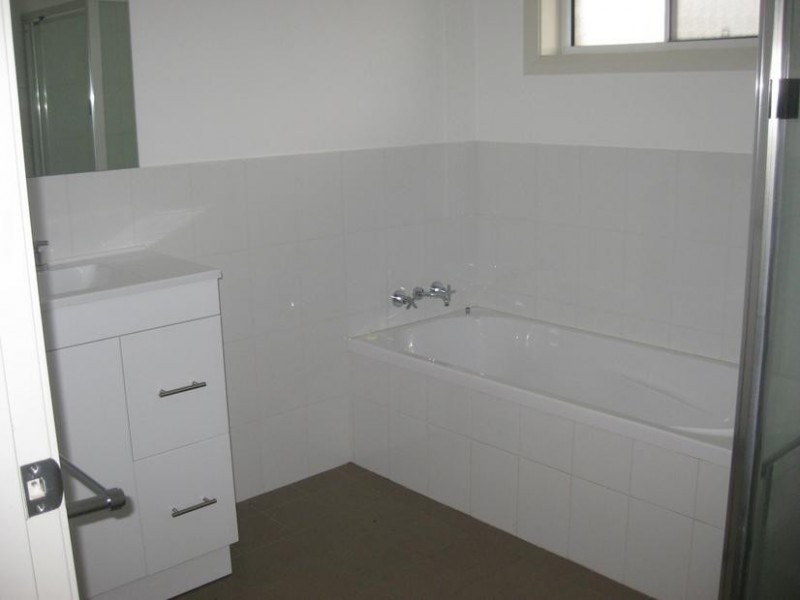 5/9 Bowen Avenue, Gunnedah NSW 2380