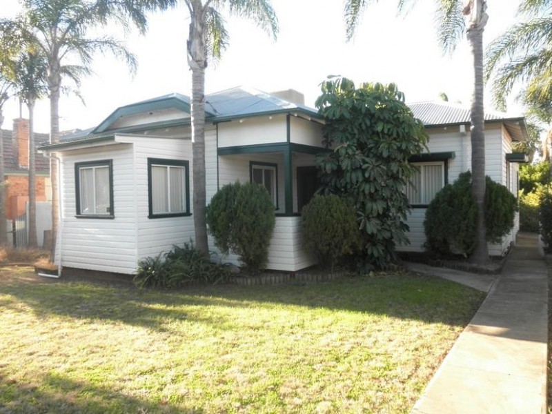 32 Reservoir Street, Gunnedah NSW 2380