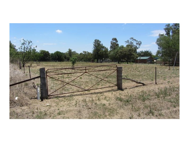 69-71 Phillip Street, Carroll NSW 2340