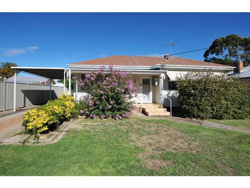 12 Warrena St, Gunnedah NSW 2380
