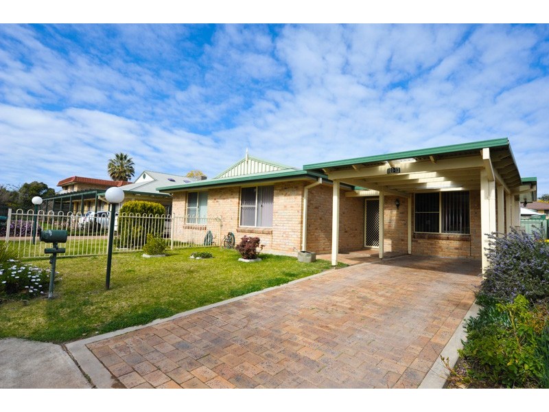 1/13 8th Division Memorial Ave, Gunnedah NSW 2380