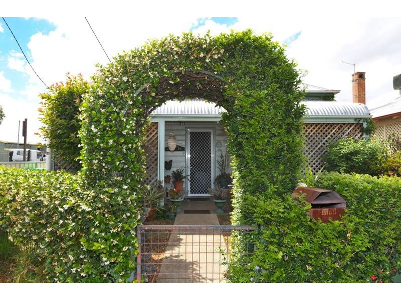 21 Rosemary St, Gunnedah NSW 2380