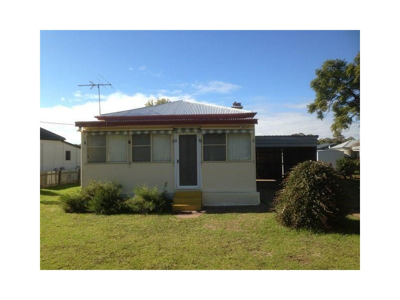 24 Wandobah Road, Gunnedah NSW 2380