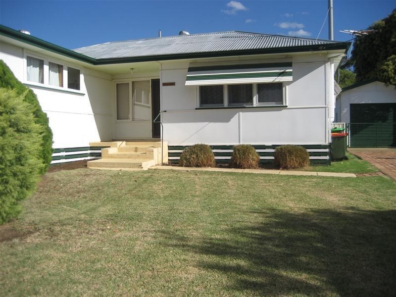 37 Walter Rodd Street, Gunnedah NSW 2380