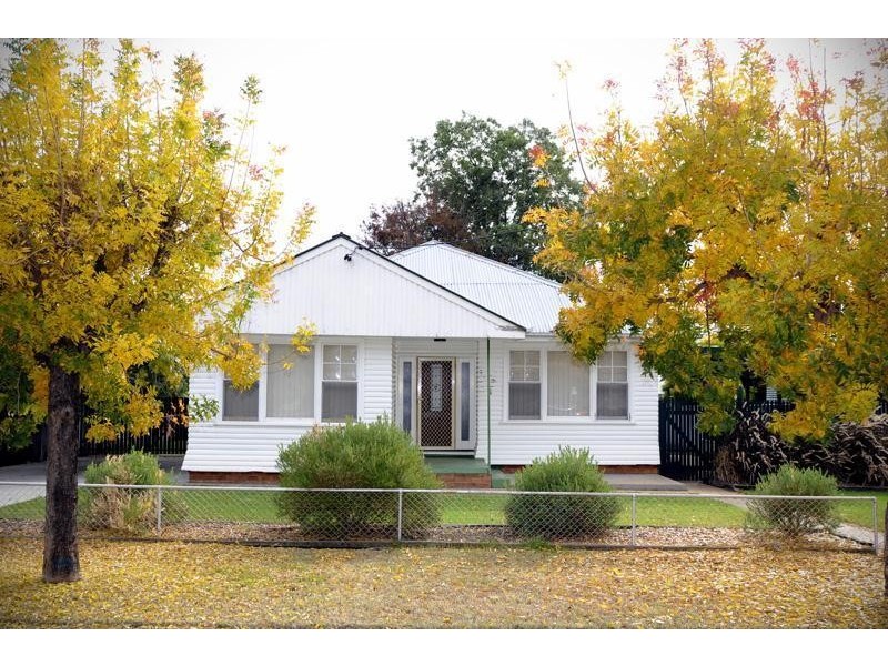 4 Euroa Street, Gunnedah NSW 2380