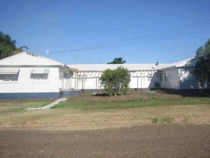 2/13-15 Wentworth Street, Gunnedah NSW 2380