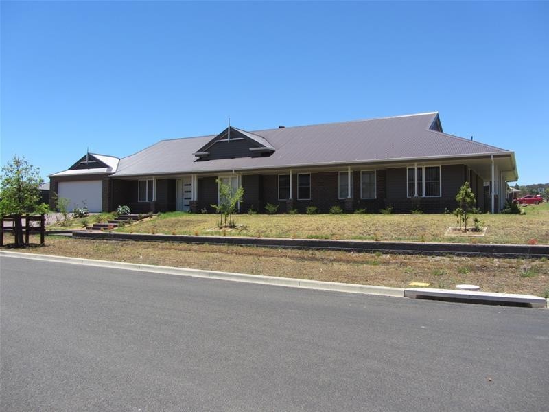 8 Tallowwood Drive, Gunnedah NSW 2380