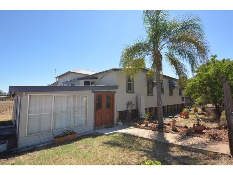 “Weona” Maitland Street, Gunnedah NSW 2380