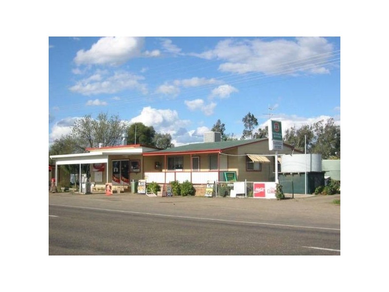 70 Breeza STREET, Carroll NSW 2340