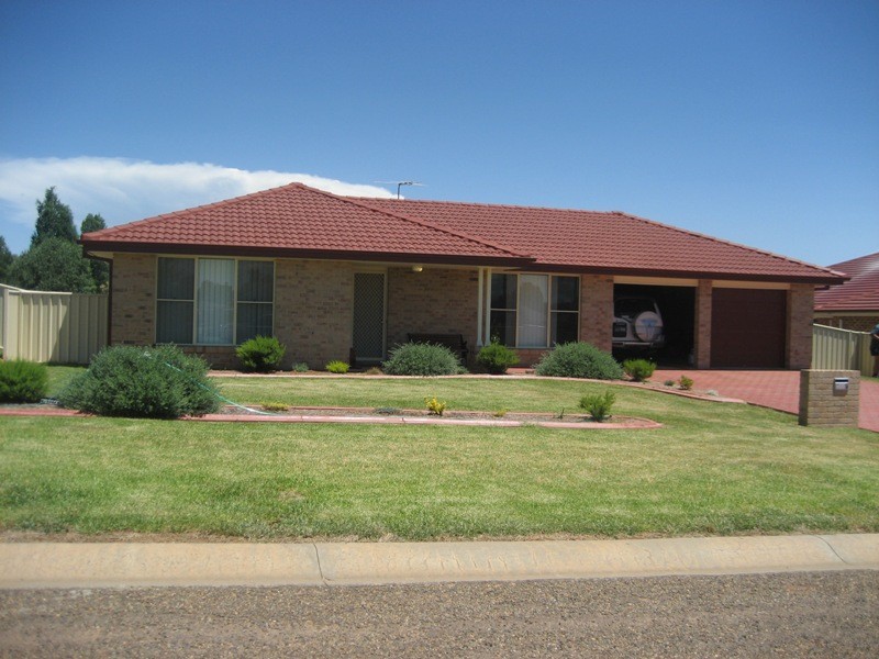 7 Banksia Place, Gunnedah NSW 2380
