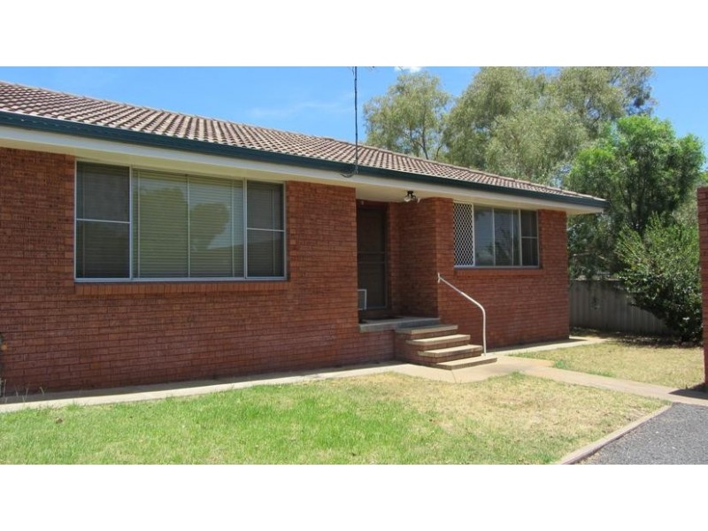 6/5 Hinton Drive, Gunnedah NSW 2380