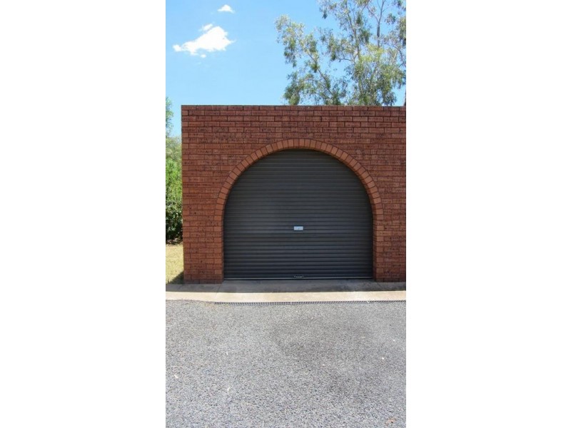 6/5 Hinton Drive, Gunnedah NSW 2380