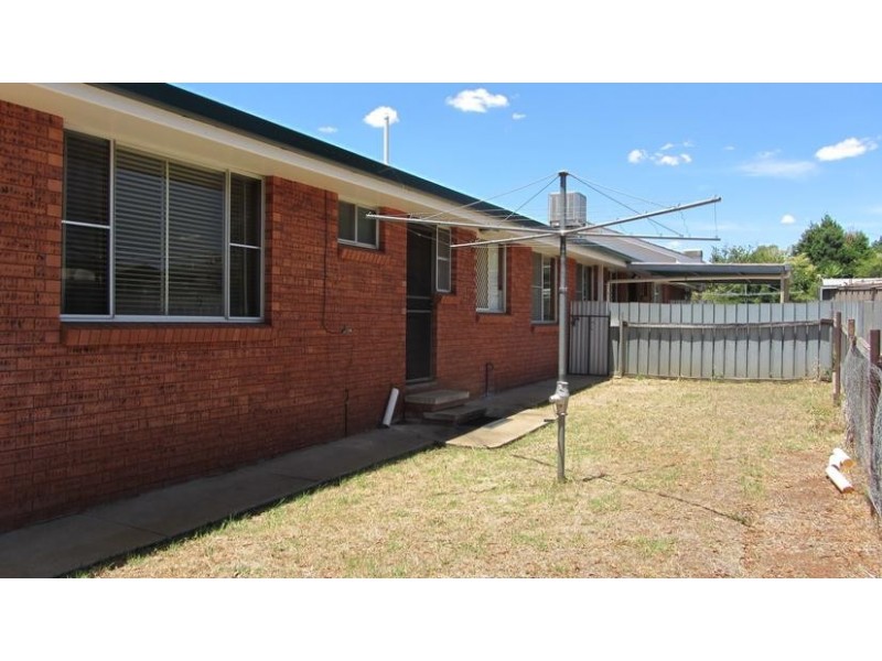 6/5 Hinton Drive, Gunnedah NSW 2380