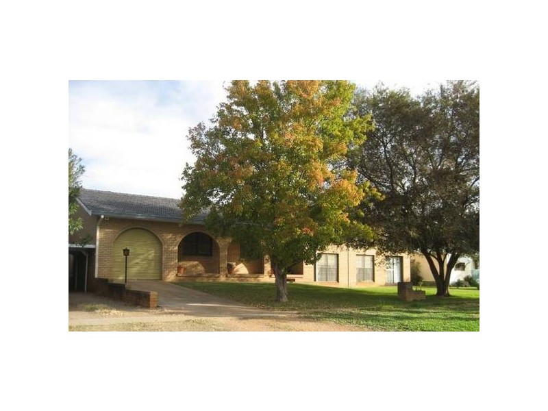99 Hunter Street, Gunnedah NSW 2380