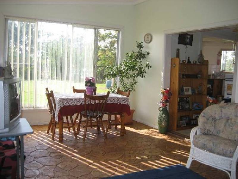 1-3 Forbes Street, Carroll NSW 2340