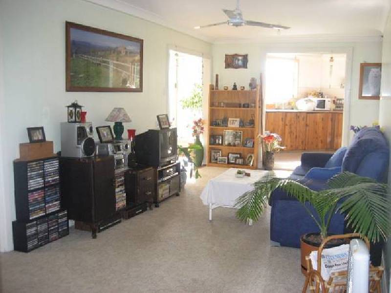 1-3 Forbes Street, Carroll NSW 2340