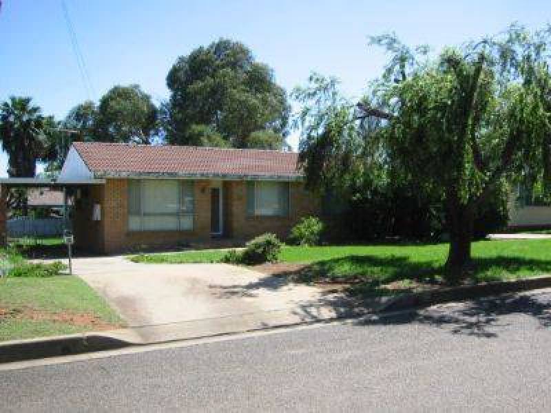 25 Pike Street, Gunnedah NSW 2380