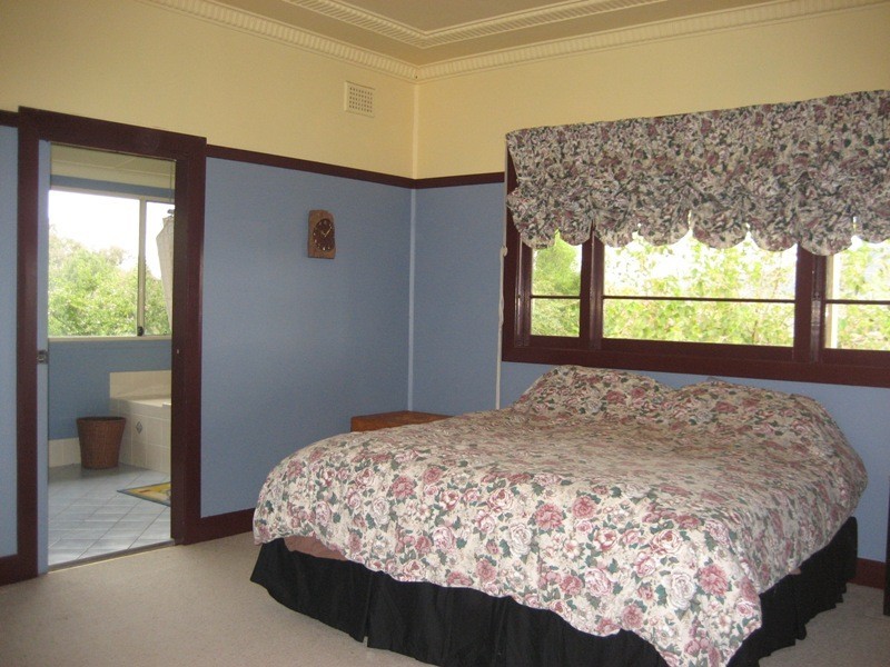 64 Evans Road, Gunnedah NSW 2380