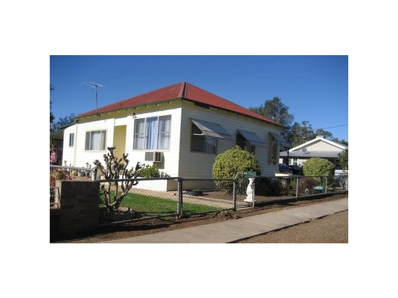 8 Rodney Street, Gunnedah NSW 2380