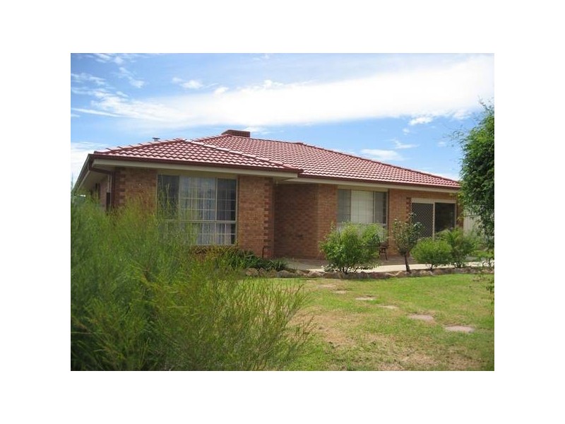4 Banksia Place, Gunnedah NSW 2380