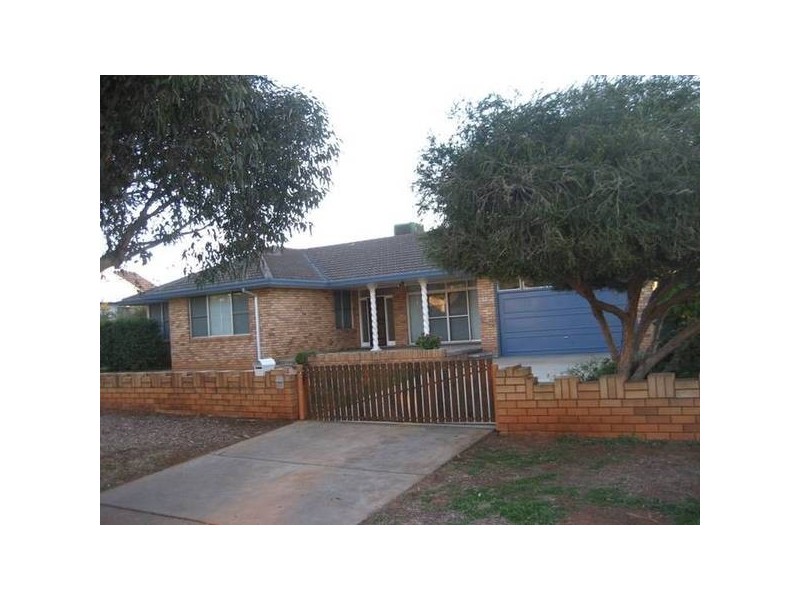 Rodney Street, Gunnedah NSW 2380