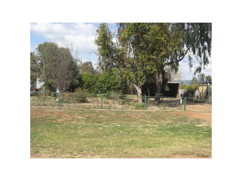 27 Pine Street, Curlewis NSW 2381
