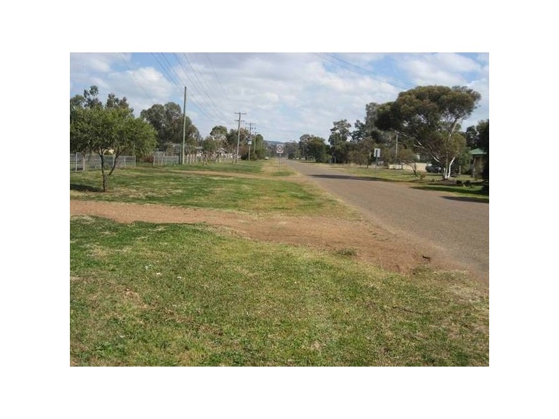 27 Pine Street, Curlewis NSW 2381