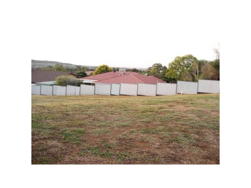7 Hillcrest Road, Gunnedah NSW 2380