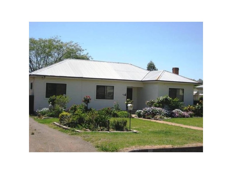 120 Edward Street, Gunnedah NSW 2380